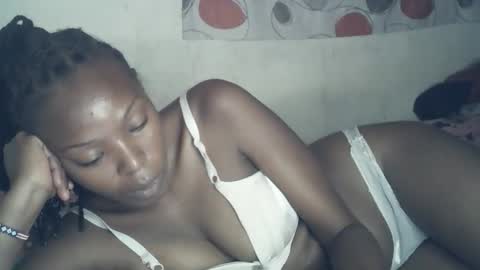 ebony_phoenix12 online show from 12, 11, 2025