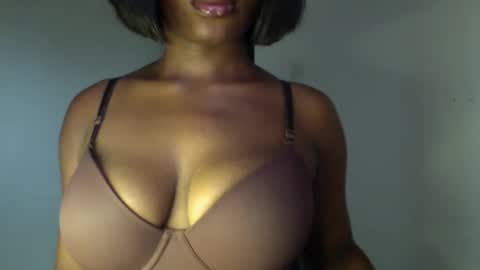 delilah online show from 8, 4, 2026