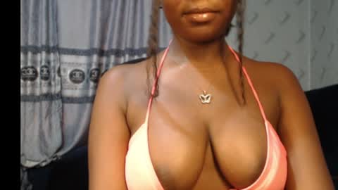 Snapshot of ebony_sexy_queen chatting on 20, 12, 2024 Racheal online show from 20, 12, 2024