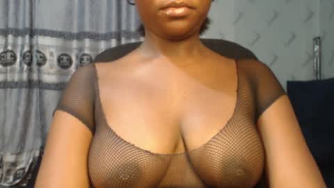 Snapshot of ebony_sexy_queen chatting on 27, 12, 2024 Racheal online show from 27, 12, 2024