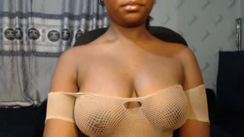 Snapshot of ebony_sexy_queen chatting on 29, 12, 2024 Racheal online show from 29, 12, 2024