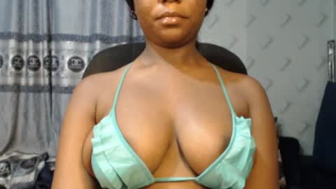 Snapshot of ebony_sexy_queen chatting on 30, 12, 2024 Racheal online show from 30, 12, 2024