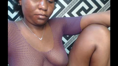 Snapshot of ebony_sexy_queen chatting on 21, 2, 2025 Racheal online show from 21, 2, 2025