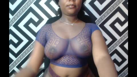 Snapshot of ebony_sexy_queen chatting on 24, 2, 2025 Racheal online show from 24, 2, 2025