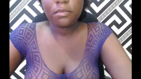Snapshot of ebony_sexy_queen chatting on 4, 3, 2025 Racheal online show from 4, 3, 2025