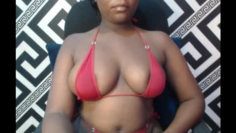 Snapshot of ebony_sexy_queen chatting on 8, 3, 2025 Racheal online show from 8, 3, 2025