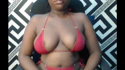 Snapshot of ebony_sexy_queen chatting on 9, 3, 2025 Racheal online show from 9, 3, 2025