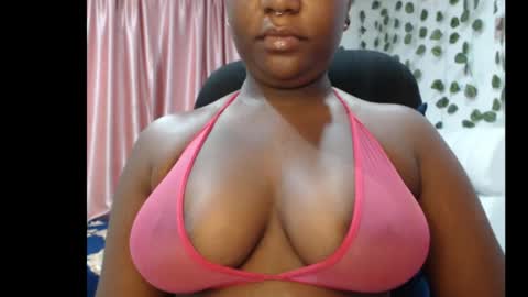 Snapshot of ebony_sexy_queen chatting on 15, 9, 2025 Racheal online show from 15, 9, 2025