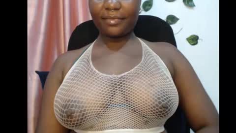 Snapshot of ebony_sexy_queen chatting on 29, 9, 2025 Racheal online show from 29, 9, 2025