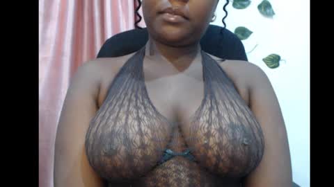 Snapshot of ebony_sexy_queen chatting on 30, 9, 2025 Racheal online show from 30, 9, 2025