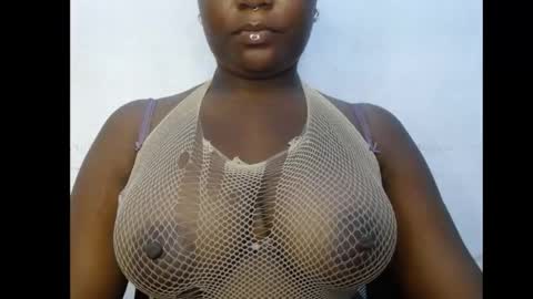 Snapshot of ebony_sexy_queen chatting on 15, 10, 2025 Racheal online show from 15, 10, 2025