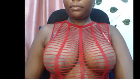 Snapshot of ebony_sexy_queen chatting on 29, 10, 2025 Racheal online show from 29, 10, 2025
