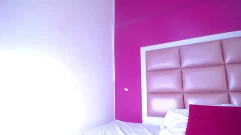 Snapshot of ebony_sugar_mommy chatting on 18, 12, 2024 MILENA online show from 18, 12, 2024