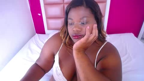 Snapshot of ebony_sugar_mommy chatting on 7, 3, 2025 MILENA online show from 7, 3, 2025