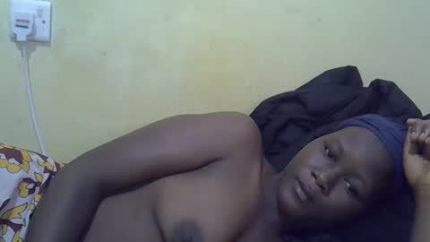 Snapshot of ebony_vanillah chatting on 6, 2, 2026 ebony_vanillah online show from 6, 2, 2026