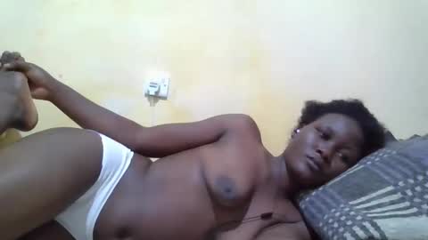Snapshot of ebony_vanillah chatting on 17, 3, 2026 ebony_vanillah online show from 17, 3, 2026