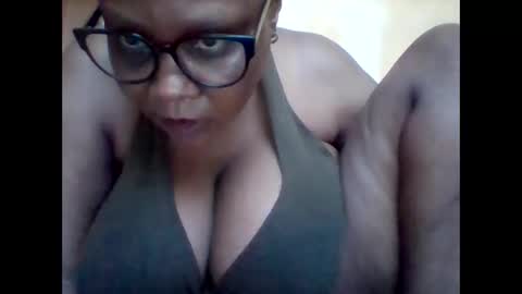 Snapshot of ebonybussy chatting on 2, 3, 2026 MAMITO online show from 2, 3, 2026