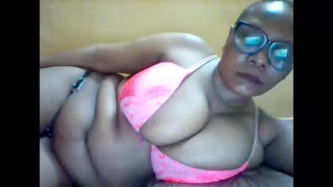 Snapshot of ebonybussy chatting on 11, 3, 2026 MAMITO online show from 11, 3, 2026