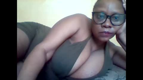 Snapshot of ebonybussy chatting on 25, 3, 2026 MAMITO online show from 25, 3, 2026