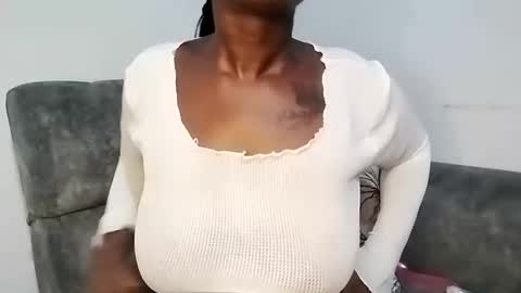 Snapshot of ebonycandymelani chatting on 3, 2, 2025 Ebony Melanie online show from 3, 2, 2025