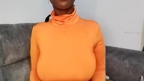 Snapshot of ebonycandymelani chatting on 2, 3, 2025 Ebony Melanie online show from 2, 3, 2025