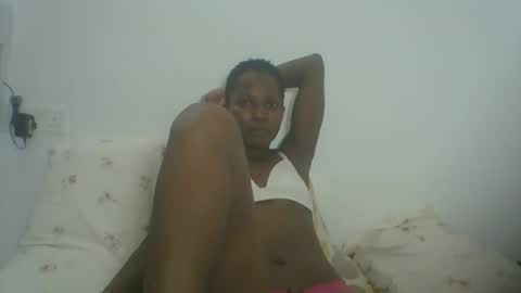 Snapshot of ebonycutegal1996 chatting on 6, 2, 2025 TRIZER online show from 6, 2, 2025