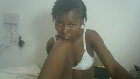 Snapshot of ebonycutegal1996 chatting on 10, 2, 2025 TRIZER online show from 10, 2, 2025
