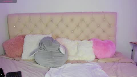 Queen Ebony online show from 15, 12, 2024