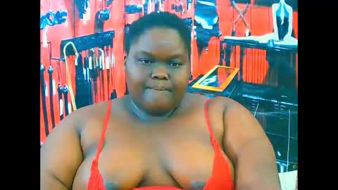 ebonyhotbuns4u2luv online show from 1, 11, 2025