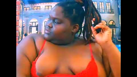 Snapshot of ebonyhotbuns4u2luv chatting on 10, 4, 2026 ebonyhotbuns4u2luv online show from 10, 4, 2026