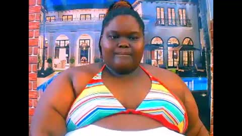 Snapshot of ebonyhotbuns4u2luv chatting on 13, 4, 2026 ebonyhotbuns4u2luv online show from 13, 4, 2026