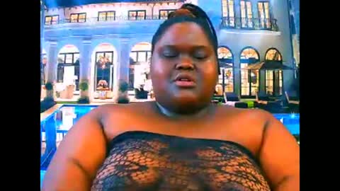 Snapshot of ebonyhotbuns4u2luv chatting on 14, 4, 2026 ebonyhotbuns4u2luv online show from 14, 4, 2026
