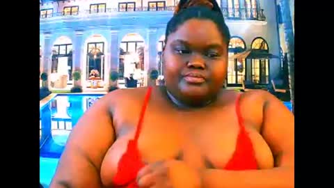 Snapshot of ebonyhotbuns4u2luv chatting on 16, 4, 2026 ebonyhotbuns4u2luv online show from 16, 4, 2026