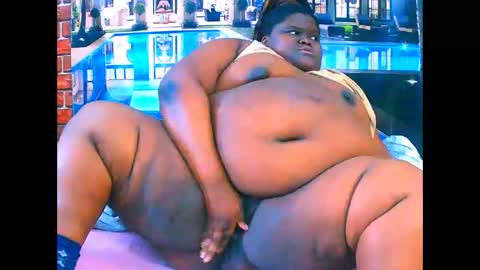 Snapshot of ebonyhotbuns4u2luv chatting on 29, 4, 2026 ebonyhotbuns4u2luv online show from 29, 4, 2026