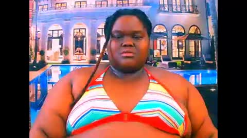 Snapshot of ebonyhotbuns4u2luv chatting on 6, 5, 2026 ebonyhotbuns4u2luv online show from 6, 5, 2026