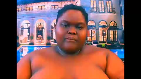 Snapshot of ebonyhotbuns4u2luv chatting on 13, 5, 2026 ebonyhotbuns4u2luv online show from 13, 5, 2026