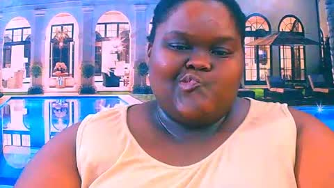 Snapshot of ebonyhotbuns4u2luv chatting on 17, 6, 2026 ebonyhotbuns4u2luv online show from 17, 6, 2026