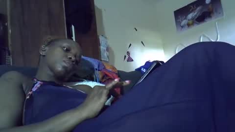 Snapshot of ebonykiki chatting on 11, 4, 2026 ebonykiki online show from 11, 4, 2026