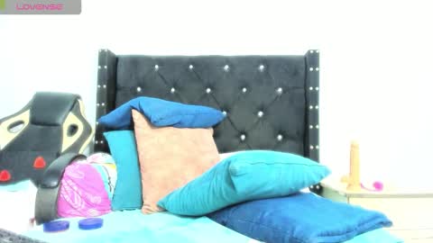 Snapshot of ebonylatinx chatting on 15, 12, 2025 Angela online show from 15, 12, 2025