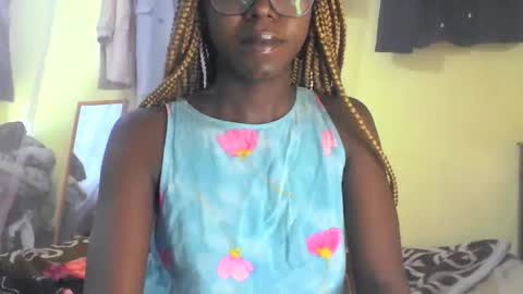 Snapshot of ebonymuse2 chatting on 6, 4, 2026 Ebonymuse2 online show from 6, 4, 2026