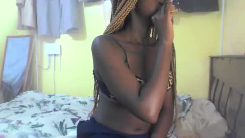 Snapshot of ebonymuse2 chatting on 10, 4, 2026 Ebonymuse2 online show from 10, 4, 2026