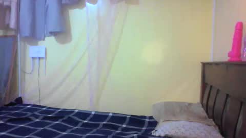 Snapshot of ebonymuse2 chatting on 11, 5, 2026 Ebonymuse2 online show from 11, 5, 2026
