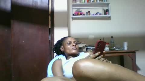 Snapshot of ebonyqueen4 chatting on 17, 4, 2026 JACKLINE online show from 17, 4, 2026