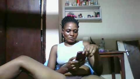 Snapshot of ebonyqueen4 chatting on 19, 4, 2026 JACKLINE online show from 19, 4, 2026
