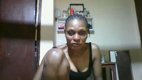 Snapshot of ebonyqueen4 chatting on 28, 4, 2026 JACKLINE online show from 28, 4, 2026