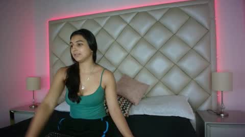    online show from 6, 10, 2025