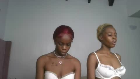 Snapshot of ecstasy_boo1 chatting on 17, 7, 2026 Boo online show from 17, 7, 2026
