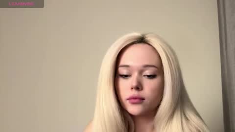 Mia online show from 28, 3, 2026