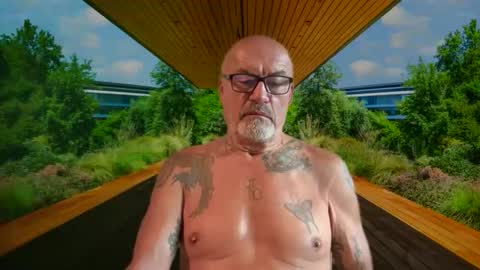 Snapshot of eddelmar chatting on 9, 9, 2025 eddelmar online show from 9, 9, 2025