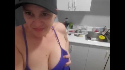 Angel online show from 26, 2, 2025